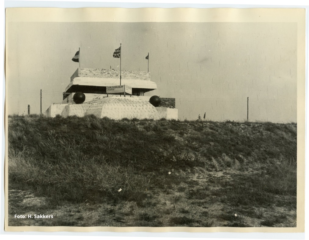De strijd op Walcheren vormde aanleiding tot een van de eerste oorlogsmuseums in Nederland, in een vuurleidingsbunker te Westkappele. Deze is later gesloopt - Foto: H. Sakkers